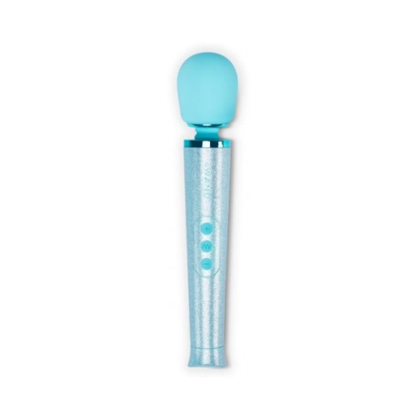Le Wand All That Glimmers Petite Rechargeable Vibrating Massager Special Edition Set Light Blue - Image 3