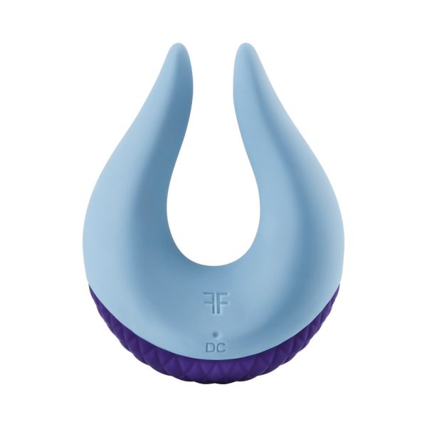 FemmeFunn Volea Rechargeable Silicone Fluttering Tip Vibrator Light Blue - Image 3