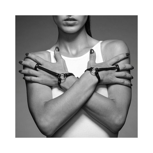 Bijoux Indiscrets Maze Hand Bracelet Harness - Image 2