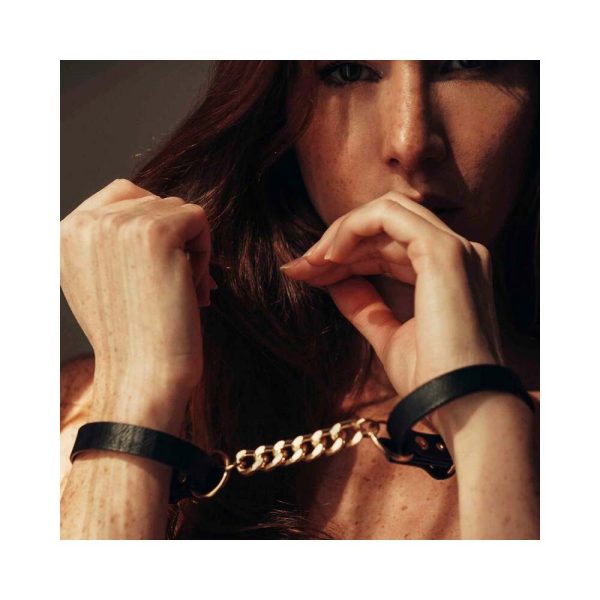 Bijoux Indiscrets Maze Thin Handcuffs - Image 6